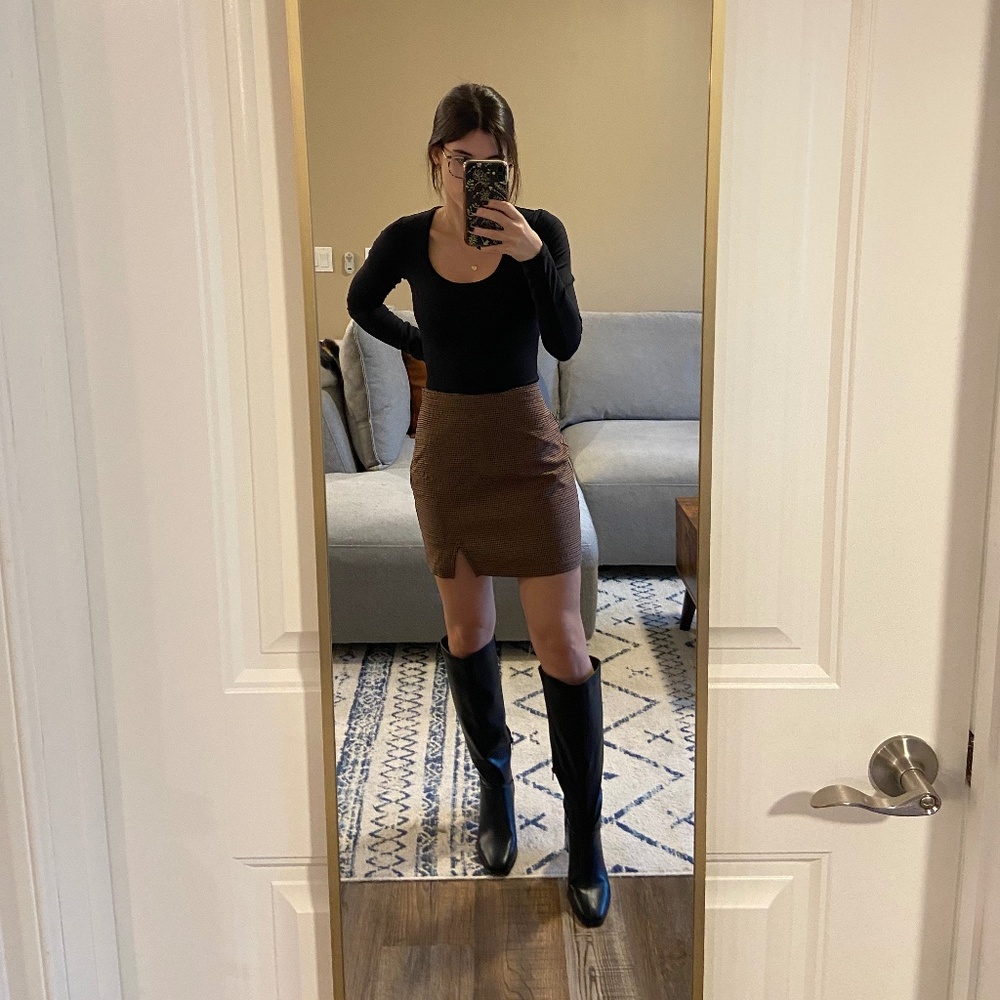 Abercrombie XS Mini Skirt